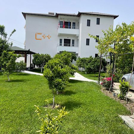 Hotel Vila C Plus Plus Берат Экстерьер фото